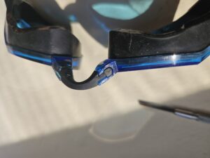 Replacing the interchangeable nose bridge the magic 5 goggle